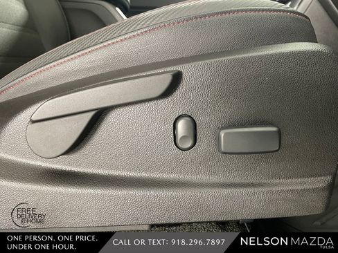 Used 2017 GMC Canyon SLE w/ All Terrain Package image 43