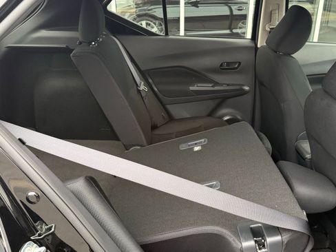 Used 2025 Nissan Kicks Play S image 22