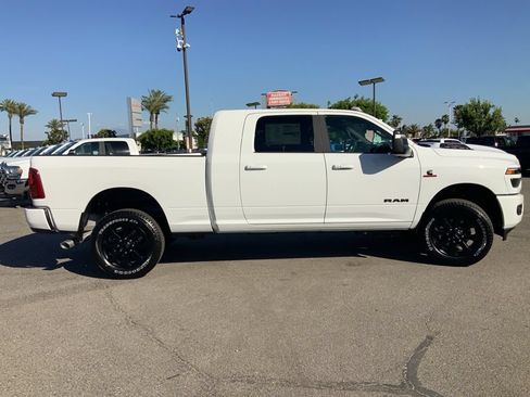 New 2026 RAM 2500 Laramie w/ Night Edition AWD/4WD image 4