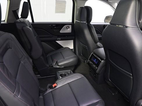 New 2026 Lincoln Aviator Reserve image 18