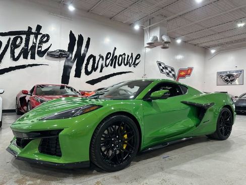 Used 2026 Chevrolet Corvette Z06 RWD image 31