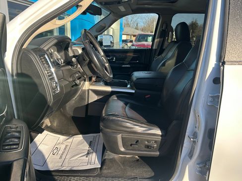 Used 2016 RAM 2500 Laramie w/ Convenience Group image 15