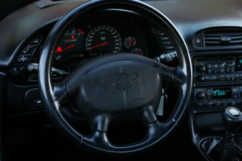 Used 2003 Chevrolet Corvette Z06 RWD image 23