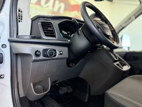 Used 2021 Ford Transit 350 XLT image 19