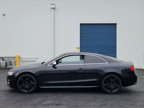 Used 2013 Audi S5 Prestige w/ Prestige Pkg image 2