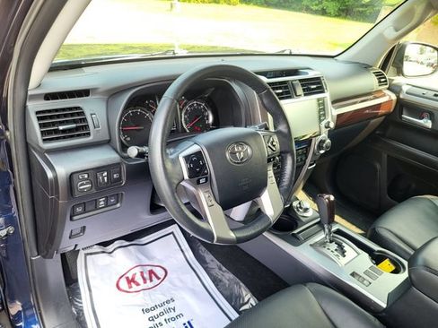 Used 2024 Toyota 4Runner Limited AWD/4WD image 9