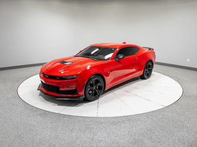 Used 2022 Chevrolet Camaro SS RWD image 28