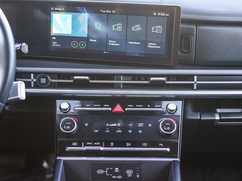 Certified 2025 Hyundai Santa Fe SEL image 13