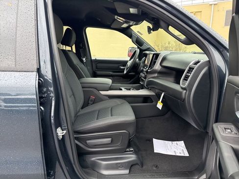 New 2026 RAM 1500 Express image 27