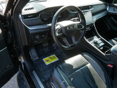 Used 2024 Jeep Grand Cherokee L Overland w/ Advanced Protech Group III AWD/4WD image 21