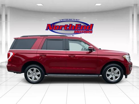 Used 2018 Ford Expedition XLT w/ Equipment Group 202A image 2