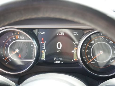 Used 2021 Jeep Gladiator Sport AWD/4WD image 29