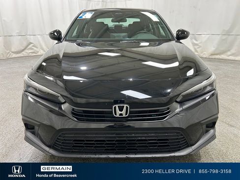 Used 2023 Honda Civic Sport image 3
