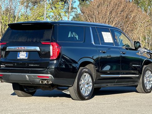 Used 2024 GMC Yukon XL Denali AWD/4WD image 5