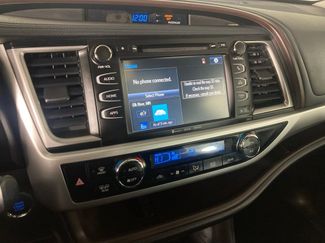 Used 2017 Toyota Highlander XLE video 2