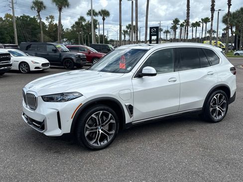 Certified 2025 BMW X5 xDrive50e image 7