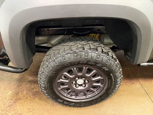 Used 2021 Chevrolet Colorado ZR2 w/ Colorado ZR2 Bison Edition image 93