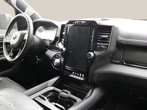 Used 2024 RAM 1500 Limited AWD/4WD image 22