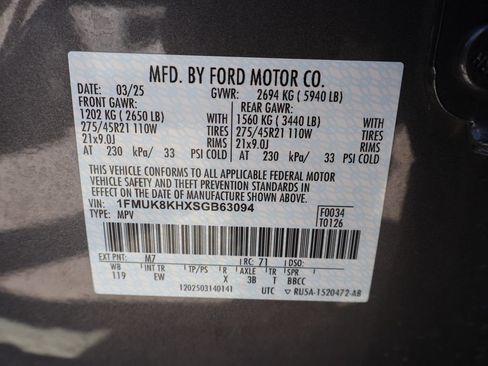 Certified 2025 Ford Explorer ST-Line w/ ST-Line Street Pack AWD/4WD image 42