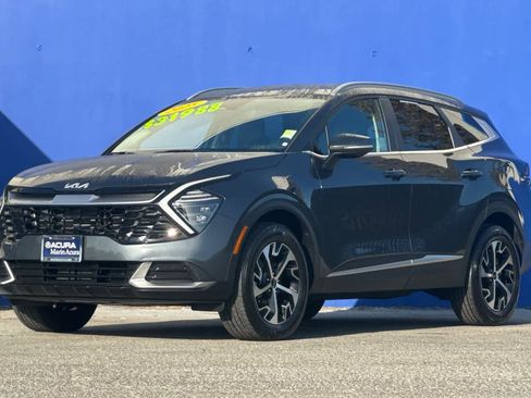 Used 2025 Kia Sportage EX image 7