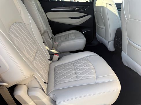 Used 2023 Buick Enclave Avenir w/ Avenir Technology Package image 27