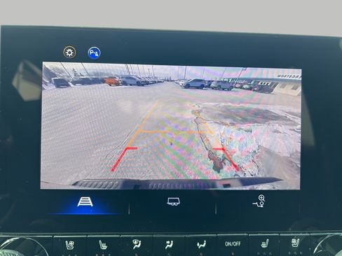 Used 2024 Chevrolet Colorado Z71 w/ Z71 Convenience Package 2 image 14