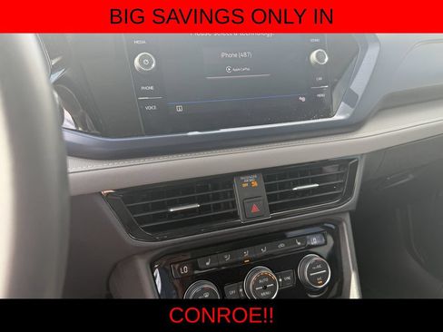 Used 2024 Volkswagen Taos SE AWD/4WD image 20