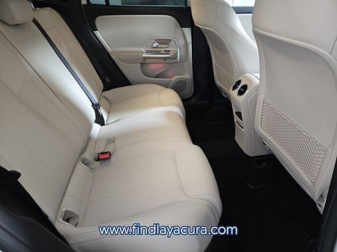 Used 2023 Mercedes-Benz GLA 250 4MATIC image 17