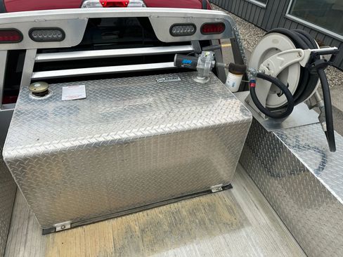 Used 2024 Ford F550 4x4 Crew Cab Super Duty image 12