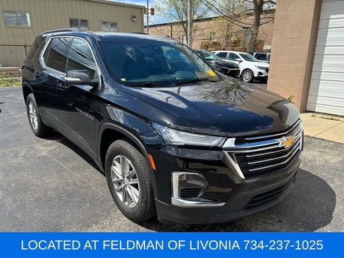 Used 2023 Chevrolet Traverse LT FWD image 4