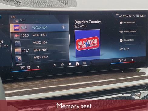 Used 2024 BMW X7 xDrive40i w/ Climate Comfort Package image 29