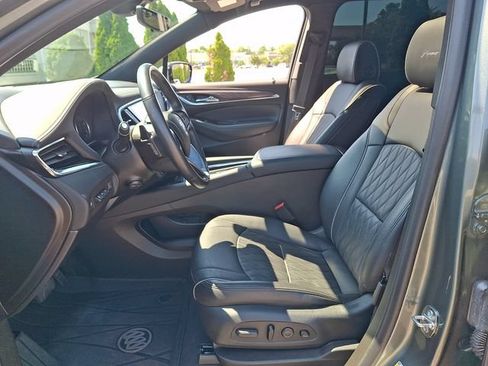 Certified 2024 Buick Enclave Avenir w/ Avenir Technology Package FWD image 15