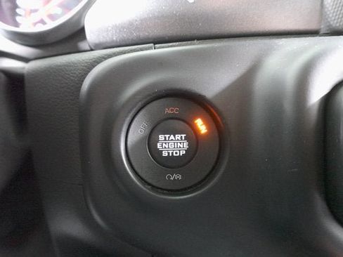 Used 2021 Jeep Gladiator Mojave image 22