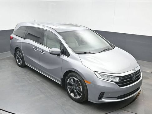 Used 2023 Honda Odyssey Elite image 13