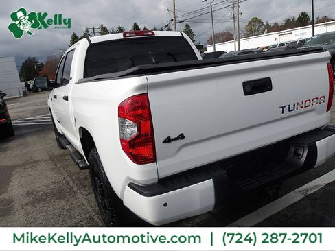 Used 2020 Toyota Tundra 4x4 CrewMax image 5