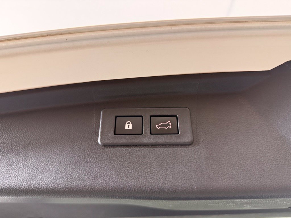 Used 2023 Subaru Outback Limited AWD/4WD image 14