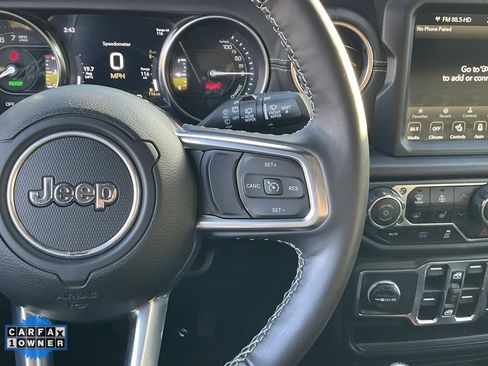 Used 2022 Jeep Wrangler Unlimited Sahara w/ Cold Weather Group image 40