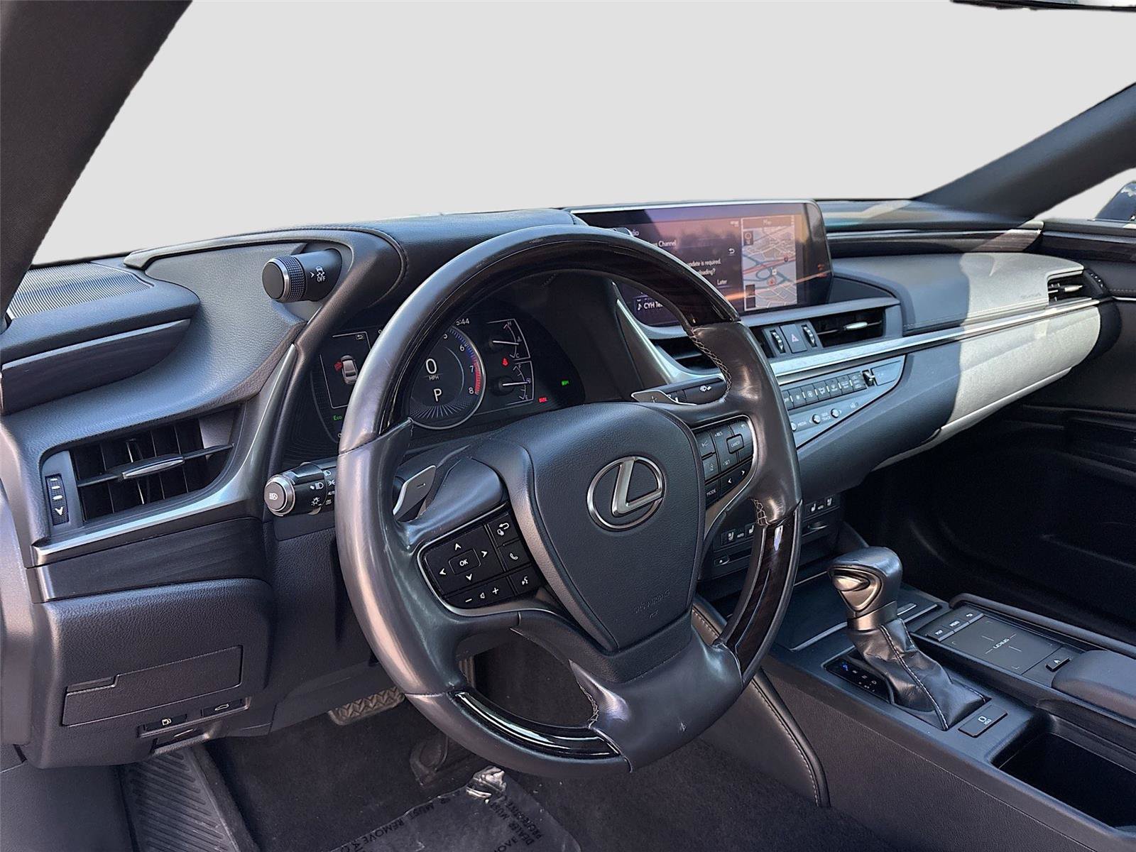 Used 2019 Lexus ES 350 w/ Premium Package FWD image 9