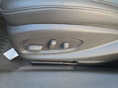 Used 2015 Buick LaCrosse FWD image 16