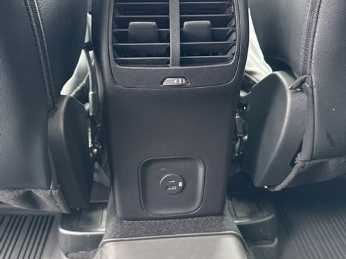 Certified 2022 Ford Escape Titanium w/ Class II Trailer Tow Package image 13