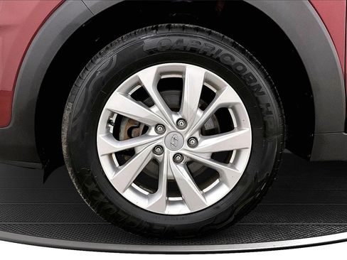 Used 2019 Hyundai Tucson SE image 32