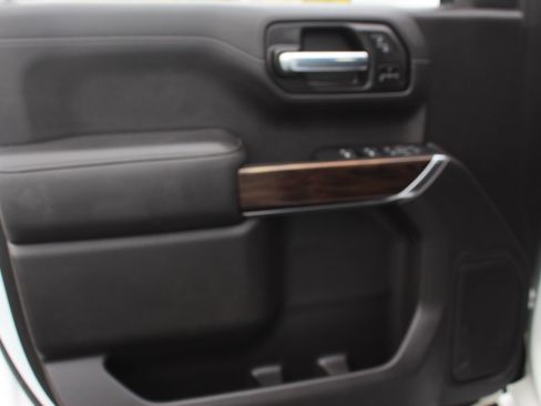 Used 2020 GMC Sierra 1500 SLT image 13
