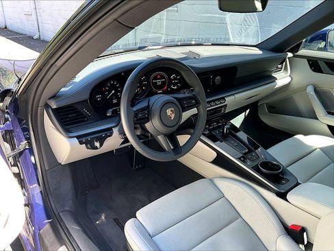 Certified 2024 Porsche 911 Carrera RWD image 4