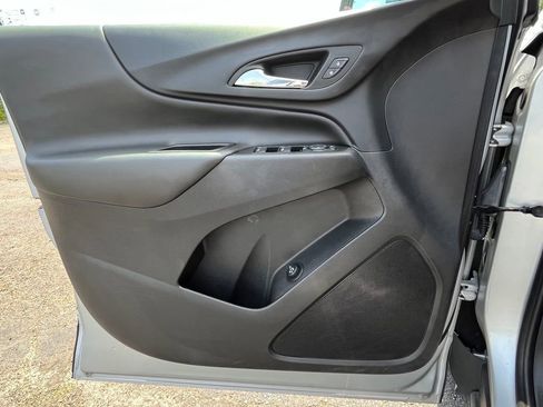 Certified 2022 Chevrolet Equinox LT FWD image 9