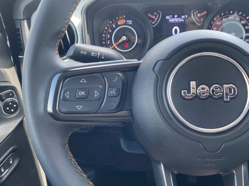 Used 2024 Jeep Wrangler Sport AWD/4WD image 33