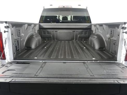 Used 2025 Ford F150 Raptor image 9