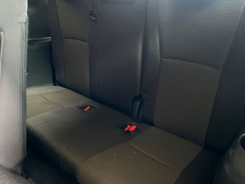 Used 2024 Toyota Highlander LE image 16