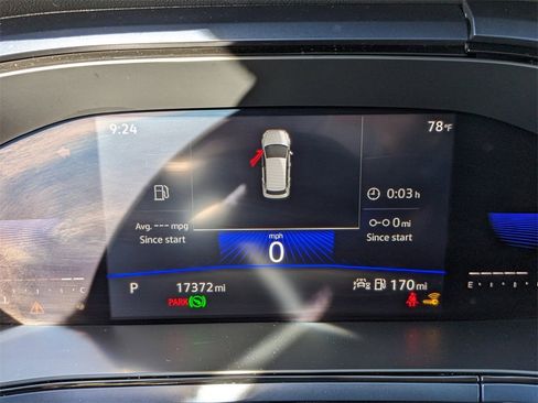 Certified 2022 Volkswagen Taos SE image 35