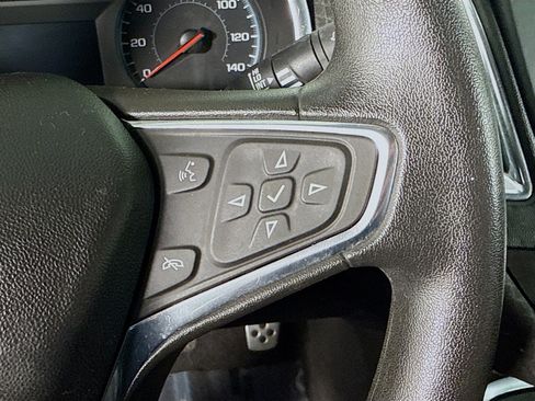 Used 2017 Chevrolet Malibu LT image 15