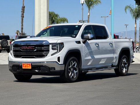 Used 2023 GMC Sierra 1500 SLT w/ SLT Premium Package AWD/4WD image 1